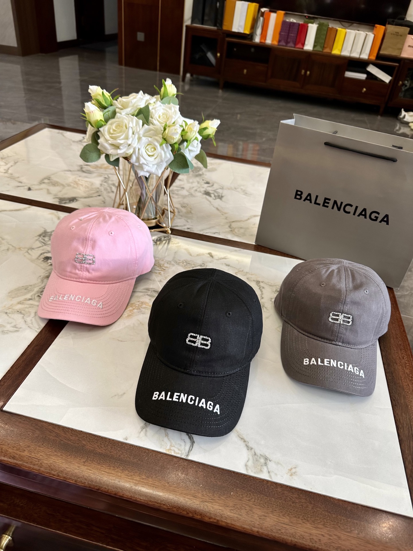 balenciaga  hat model 42